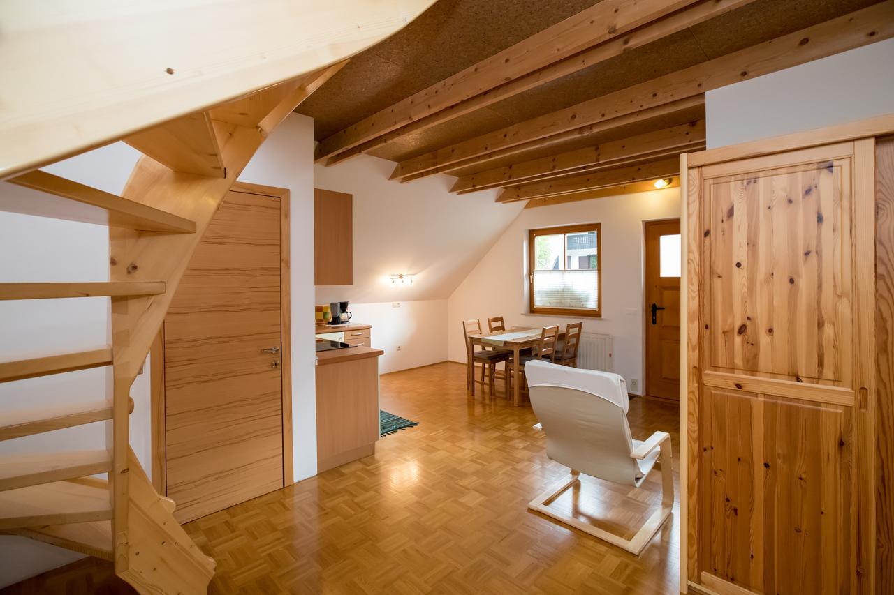 Apartments Rozic Бохінь Екстер'єр фото