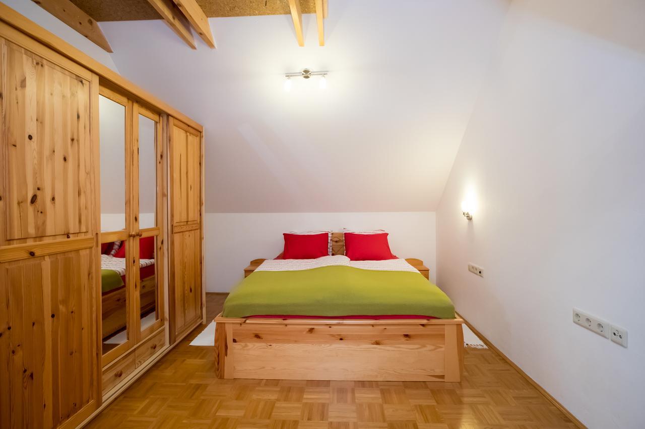 Apartments Rozic Бохінь Екстер'єр фото