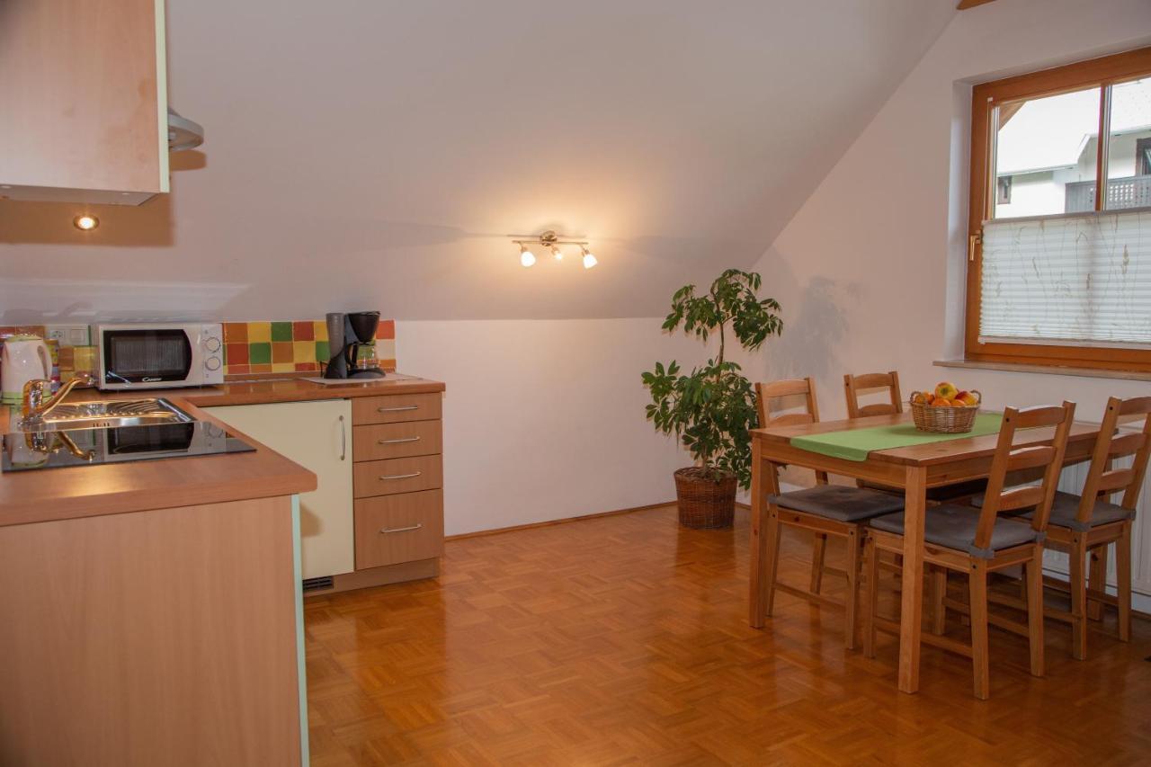 Apartments Rozic Бохінь Екстер'єр фото